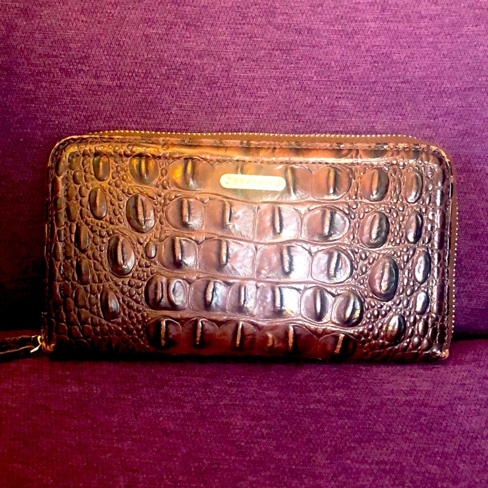 Brahmin zip wallet
